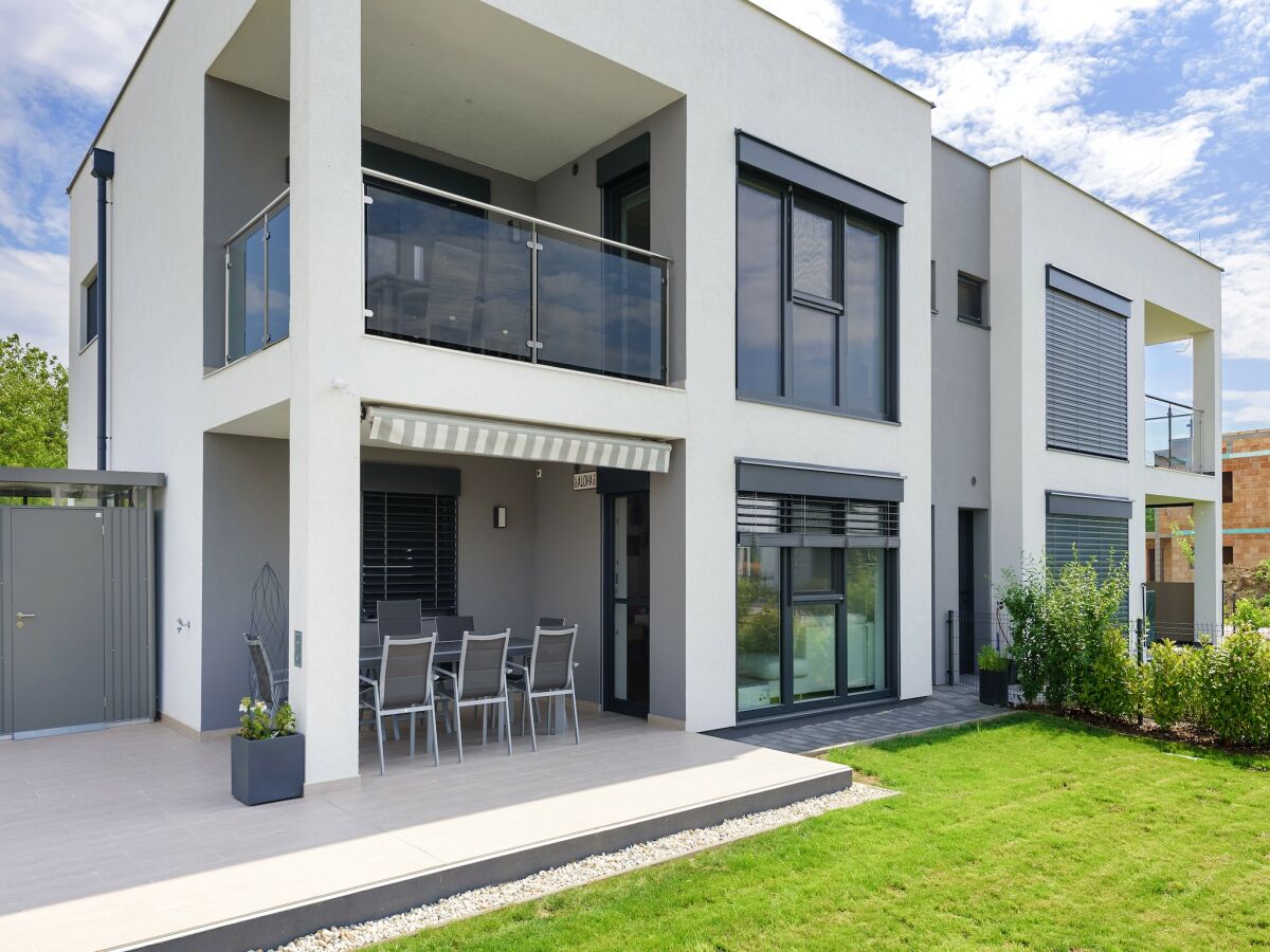 Apartment Heritage Apartment with Swimming Pond - Outdoor photo 4