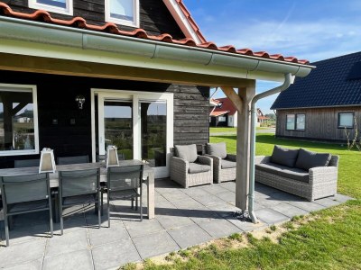 Holiday house House near Scherpenisse Beach with Garden - Outdoor photo 8