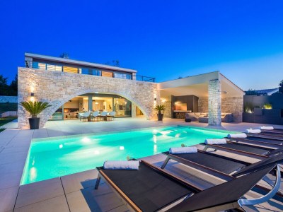 Villa Villa DVO - Outdoor photo 2