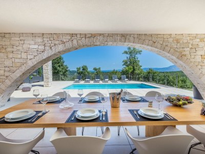 Villa Villa DVO - Outdoor photo 3