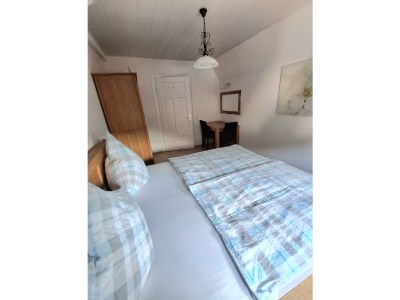 Apartment Dachgeschoß-Appartement/Fewo, Dusche, WC - Outdoor photo 12