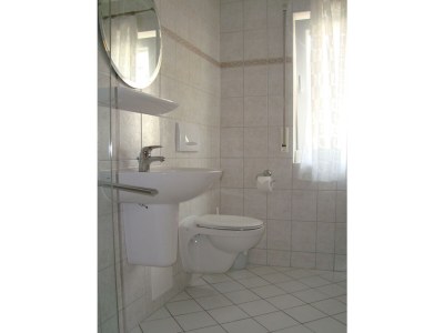 Apartment Ferienwohnung, Dusche, WC, Flussblick - Features photo 21