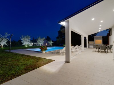 Holiday house Lovely house Piljan - Outdoor photo 10