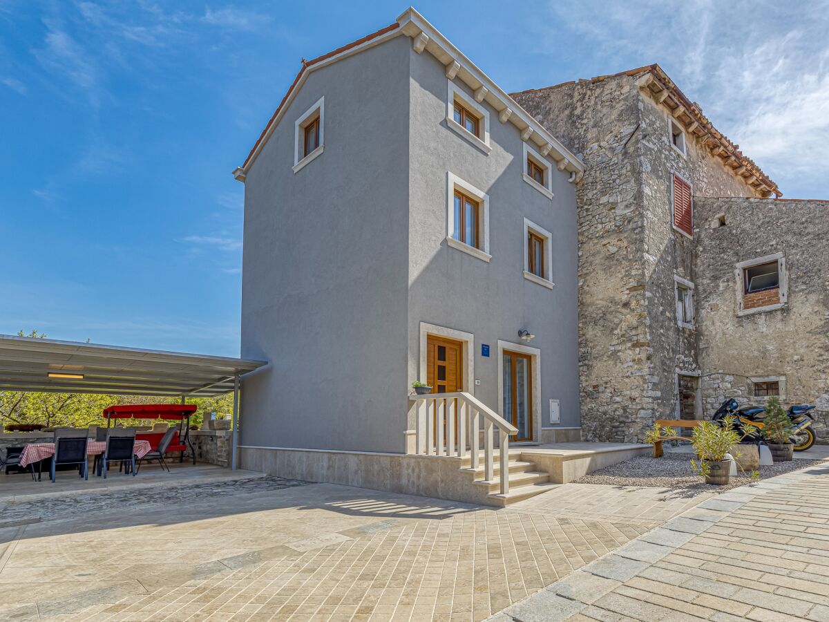 Holiday house Lidia & Rina - Outdoor photo 2