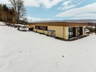 Holiday house Schצnes Ferienhaus in La Chaux mit Whirlpool - Outdoor photo 6