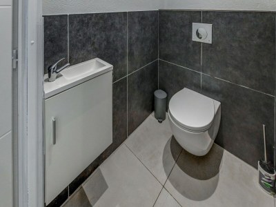 Holiday house Schצnes Ferienhaus in La Chaux mit Whirlpool - Features photo 36