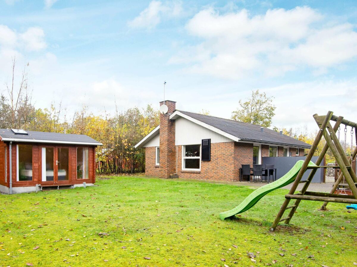 Holiday house 6 person holiday home in Hemmet