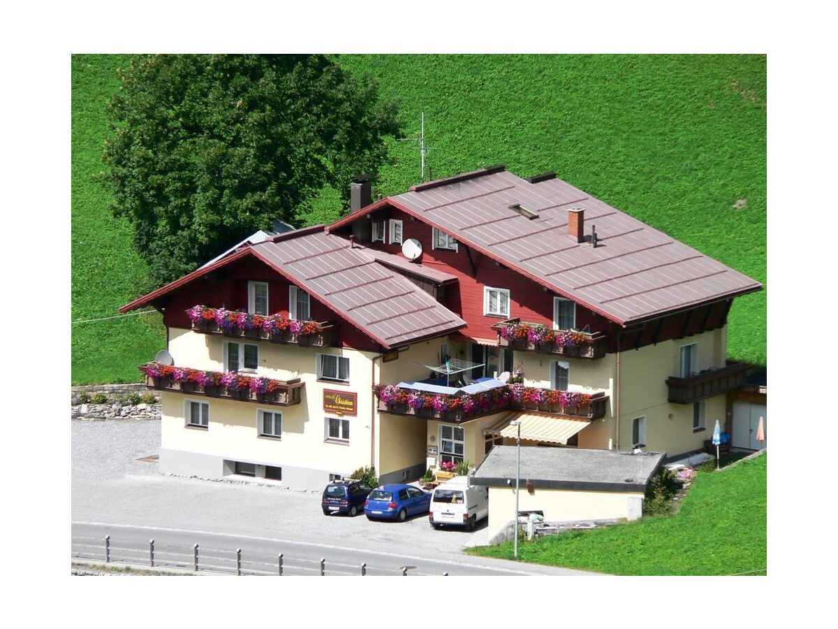 Apartment Top 9 mit 2 Schlafräumen mit Balkon - Outdoor photo 2