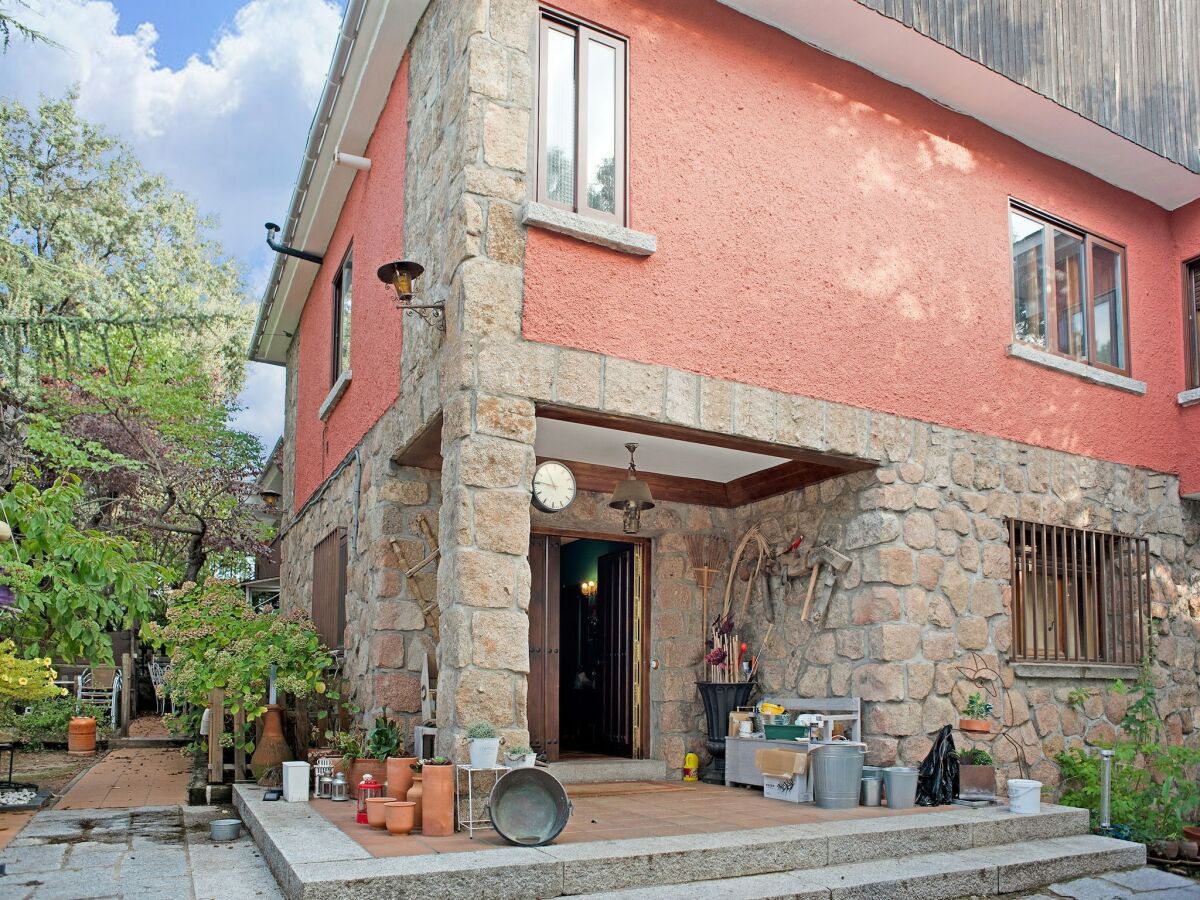 Holiday house Wohnung in Galapagar mit Spa und Bergblick - Outdoor photo 5