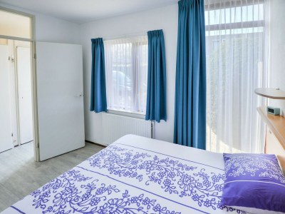 Holiday house Well equipped holiday home in Nieuwvliet, just a few minutes walk from the beach - Features photo 13