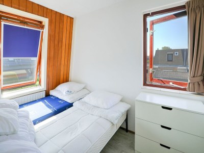 Holiday house Well equipped holiday home in Nieuwvliet, just a few minutes walk from the beach - Features photo 23