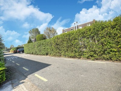 Holiday house Well equipped holiday home in Nieuwvliet, just a few minutes walk from the beach - Environment photo 27