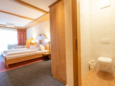 Holiday room Wohn- Schlafzimmer mit Balkon / Halbpension - Features photo 102