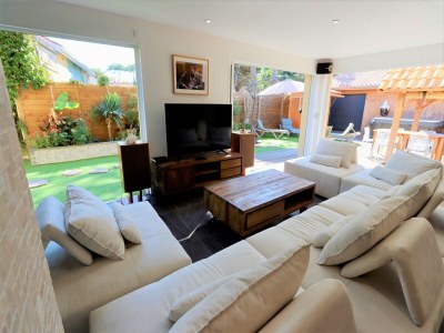 Villa Luxuriöse Villa mit privatem Spa in Strandnähe - Features photo 20