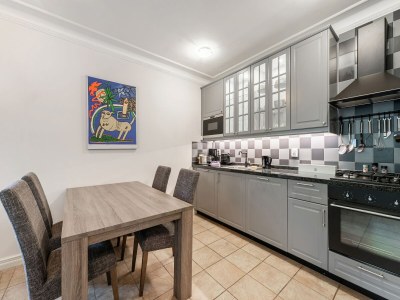 Apartment Beautiful apartment in Sint Maartensbrug - Features photo 9