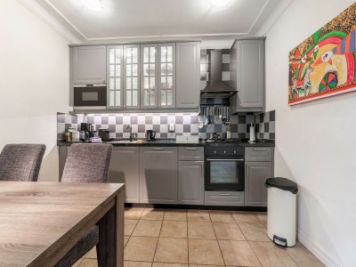 Apartment Beautiful apartment in Sint Maartensbrug - Features photo 11