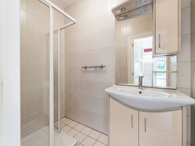 Apartment Beautiful apartment in Sint Maartensbrug - Features photo 29