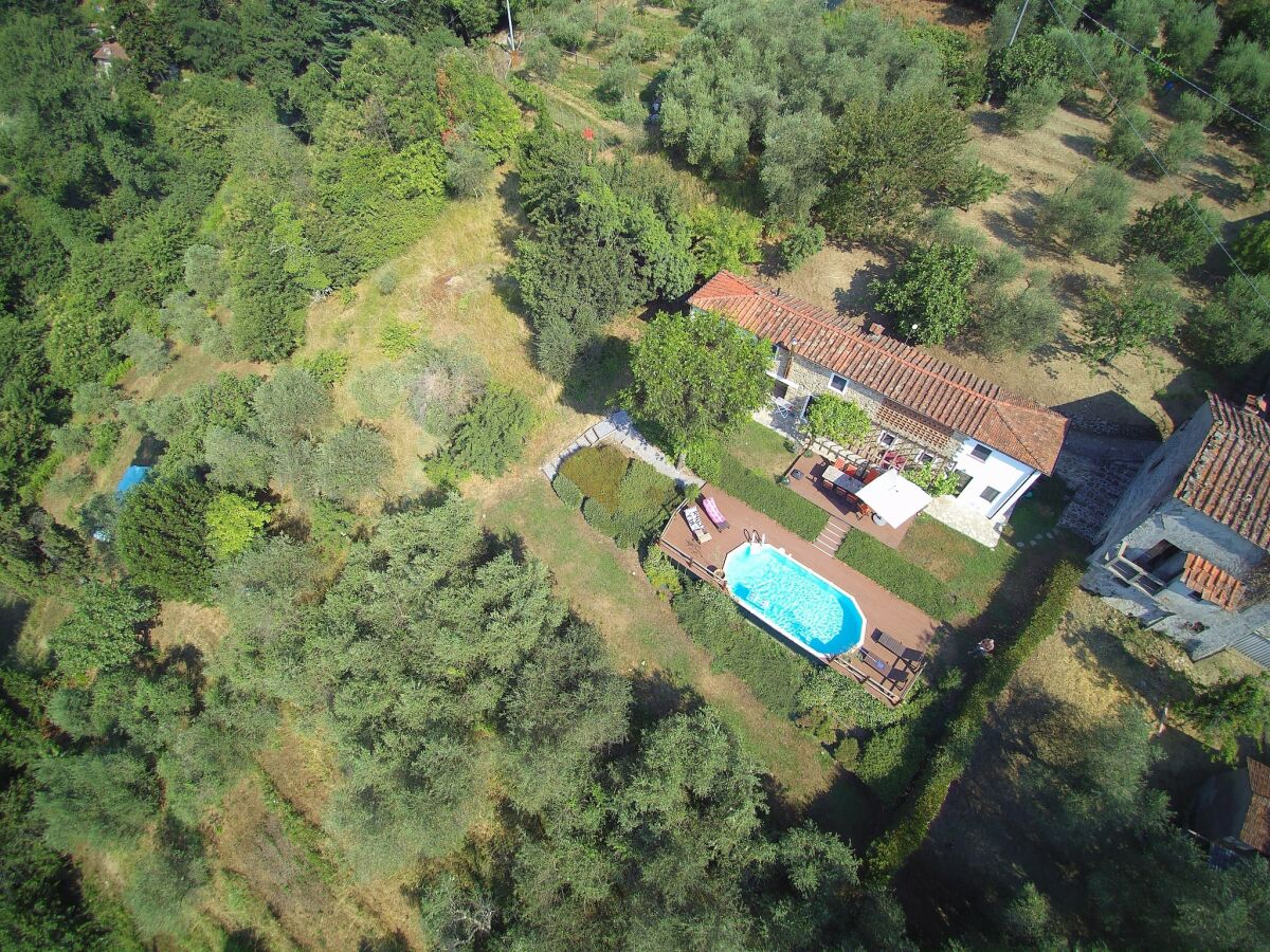 Holiday house Ferienhaus in Lucca mit Pool und Talblick