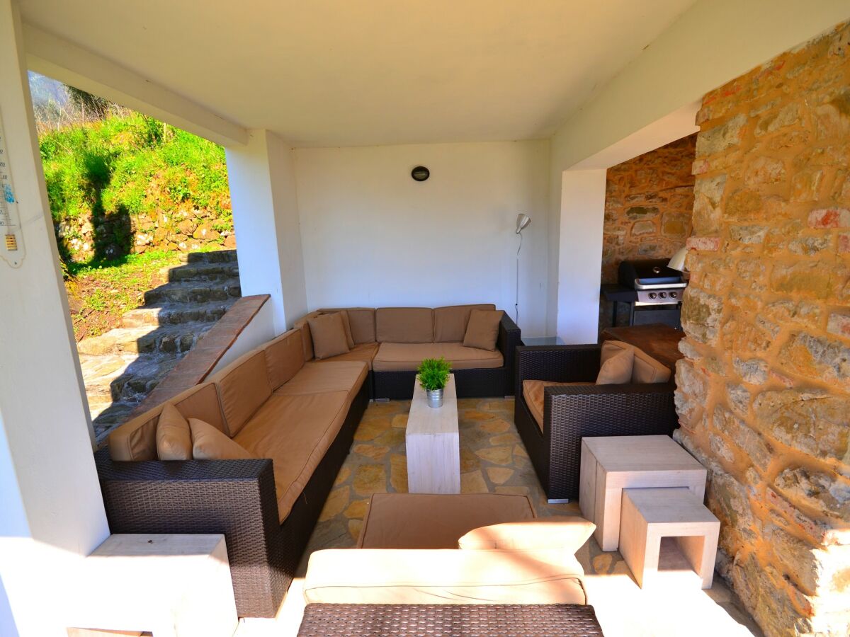 Holiday house Ferienhaus in Lucca mit Pool und Talblick - Outdoor photo 5