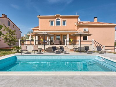 Villa Lady Ni in Pula - Villa