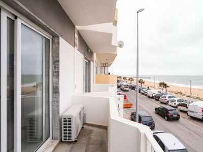 Apartment T2 Avenida 1º VISTA MAR 5* A/C WI-FI 6 PESSOAS - Outdoor photo 3
