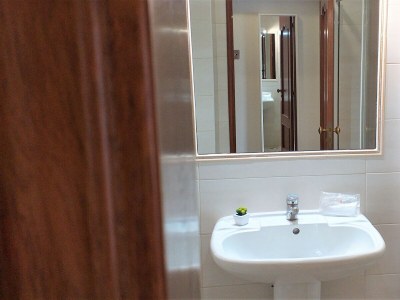 Apartment T1 Avenida Mar 8 200M PRAIA WI-FI 4 PESSOAS - Features photo 24