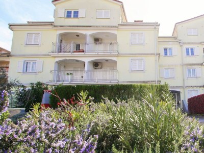 Apartment Spacious Apartment Peteh in Veli Maj with Sea view in Porec - Apartment