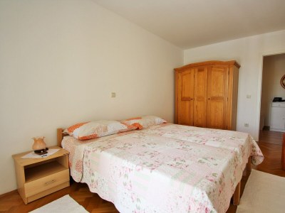 Apartment Spacious Apartment Peteh in Veli Maj with Sea view - Features photo 16