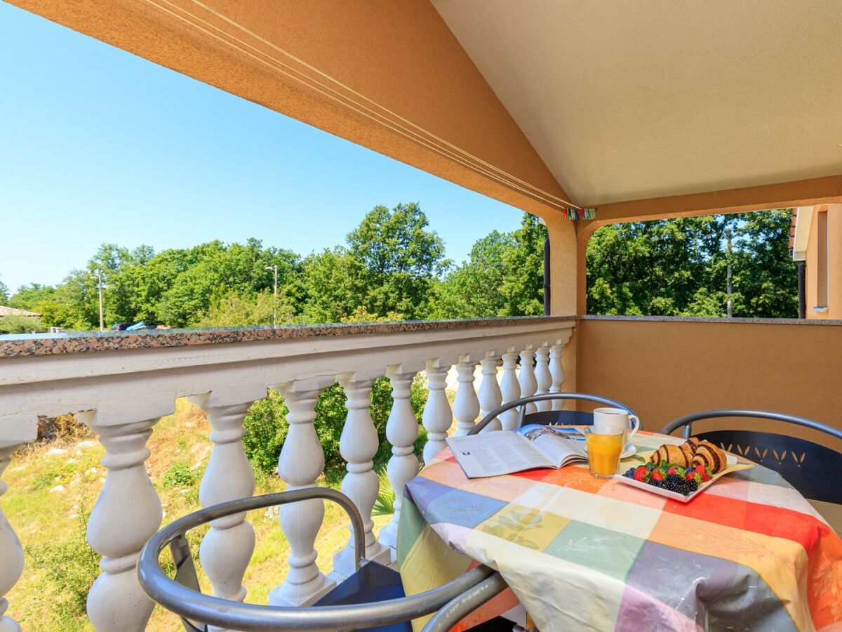 Apartment Vanessa I with Pool
