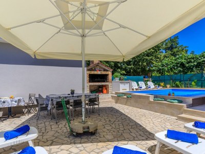 Apartment Vanessa I with Pool - Outdoor photo 7