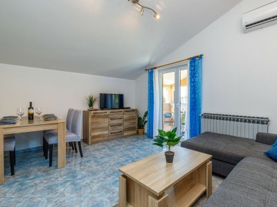 Apartment Vanessa I with Pool - Features photo 14