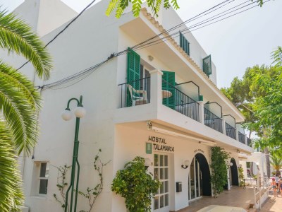 Guestroom Hostal Talamanca Hab. Triple - Outdoor photo 2