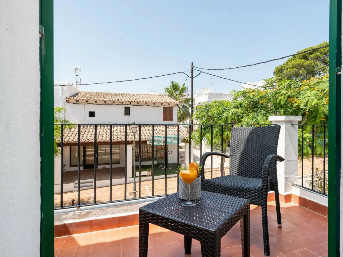 Apartment Hostal Talamanca Hab. Individual - Outdoor photo 2