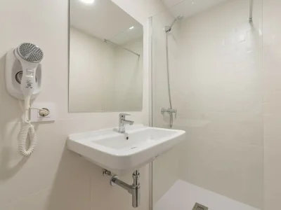 Apartment Hostal Talamanca Hab. Individual - Features photo 10