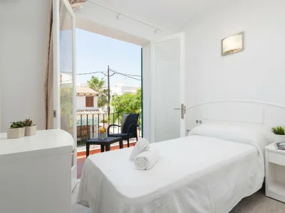 Apartment Hostal Talamanca Hab. Individual - Features photo 11