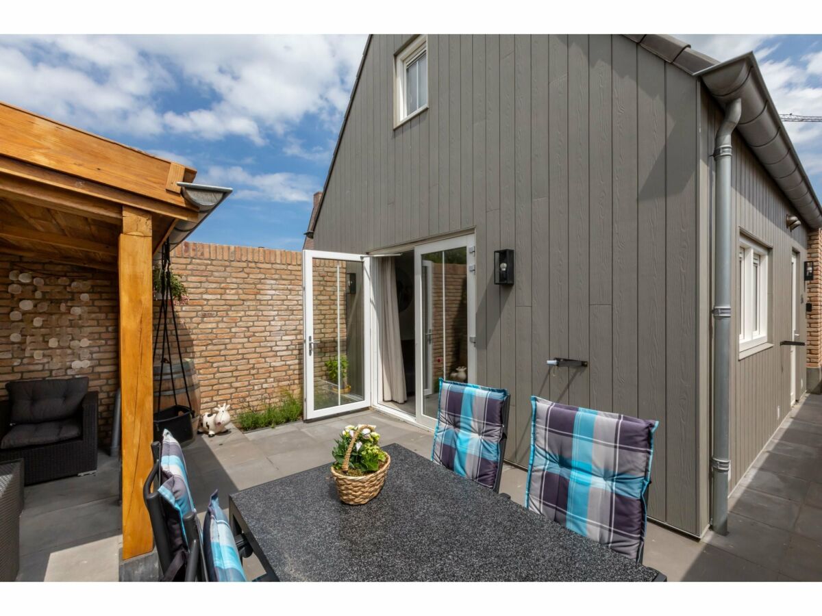 Holiday house Haus in Westkapelle nahe Strand für 4 Von Belvilla - Outdoor photo 5