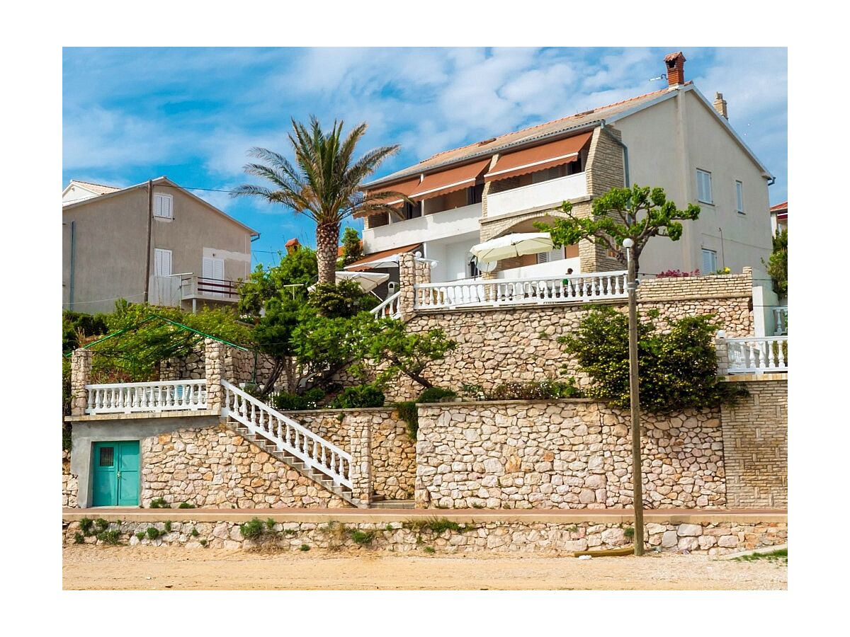 Holiday apartment Please provide the INPUT text for translation. - Outdoor photo 2