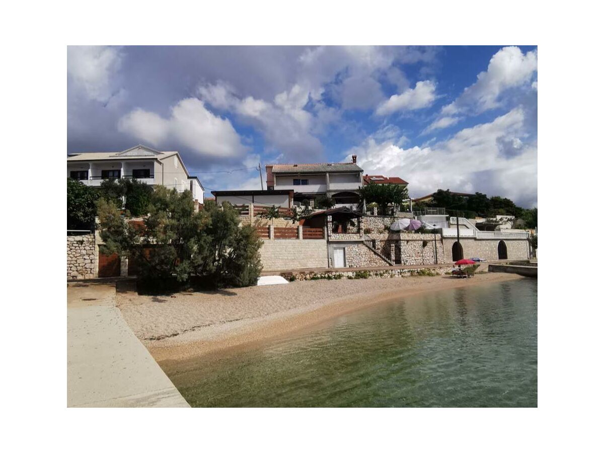 Holiday apartment Please provide the INPUT text for translation. - Outdoor photo 3