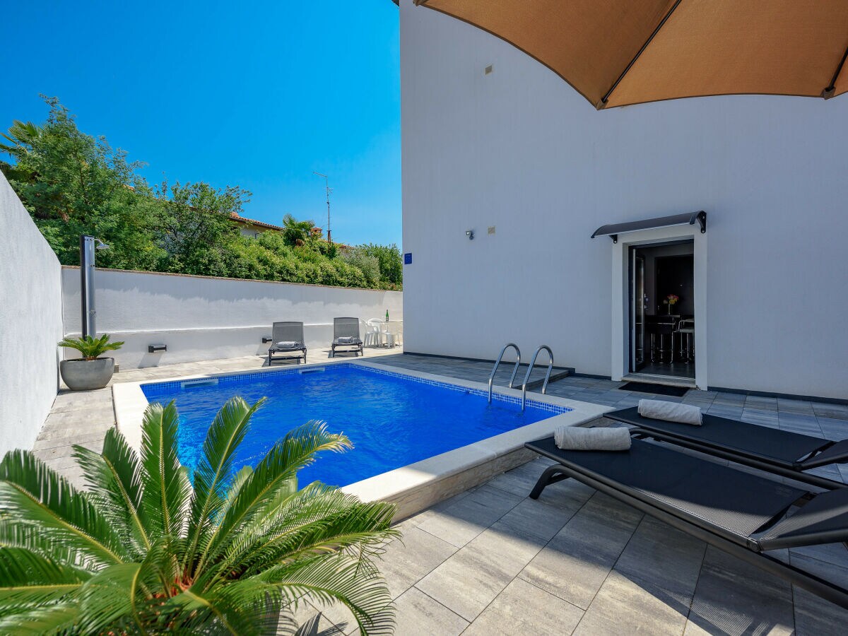 Apartment Apartment Vedran with heated pool, in  Porec - Outdoor photo 2