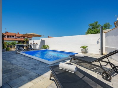 Apartment Apartment Vedran with heated pool, in  Porec - Outdoor photo 7