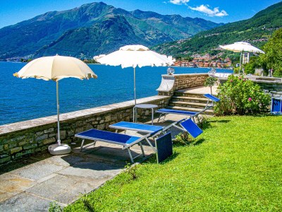 Holiday apartment Palazzina GiardinoLago: Azzurro - Outdoor photo 10