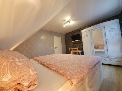 Apartment Ferienhaus, Dusche oder Bad, WC, 4 oder mehr Schla - Outdoor photo 8