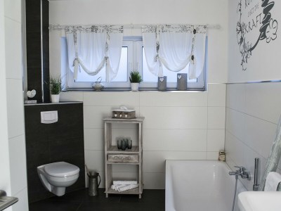 Apartment Appartement/Fewo, Dusche und Bad, WC, 3 Schlafräum - Outdoor photo 11