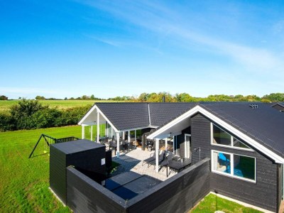 Holiday house Luxus-Ruckzug in Mommark -- By Traum Ferienwohnungen - Outdoor photo 2