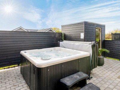 Holiday house Luxus-Ruckzug in Mommark -- By Traum Ferienwohnungen - Outdoor photo 26