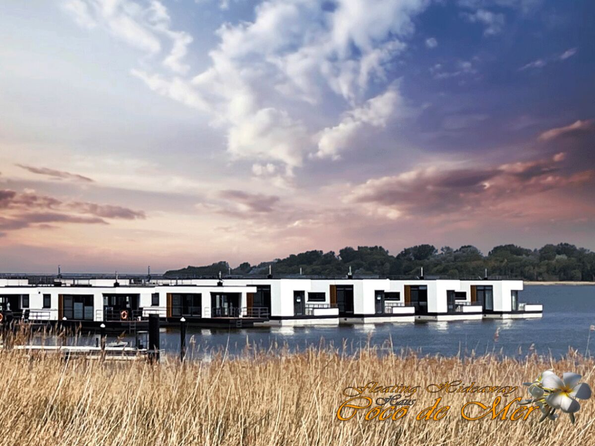 Holiday apartment Floating Hideaway Coco de Mer