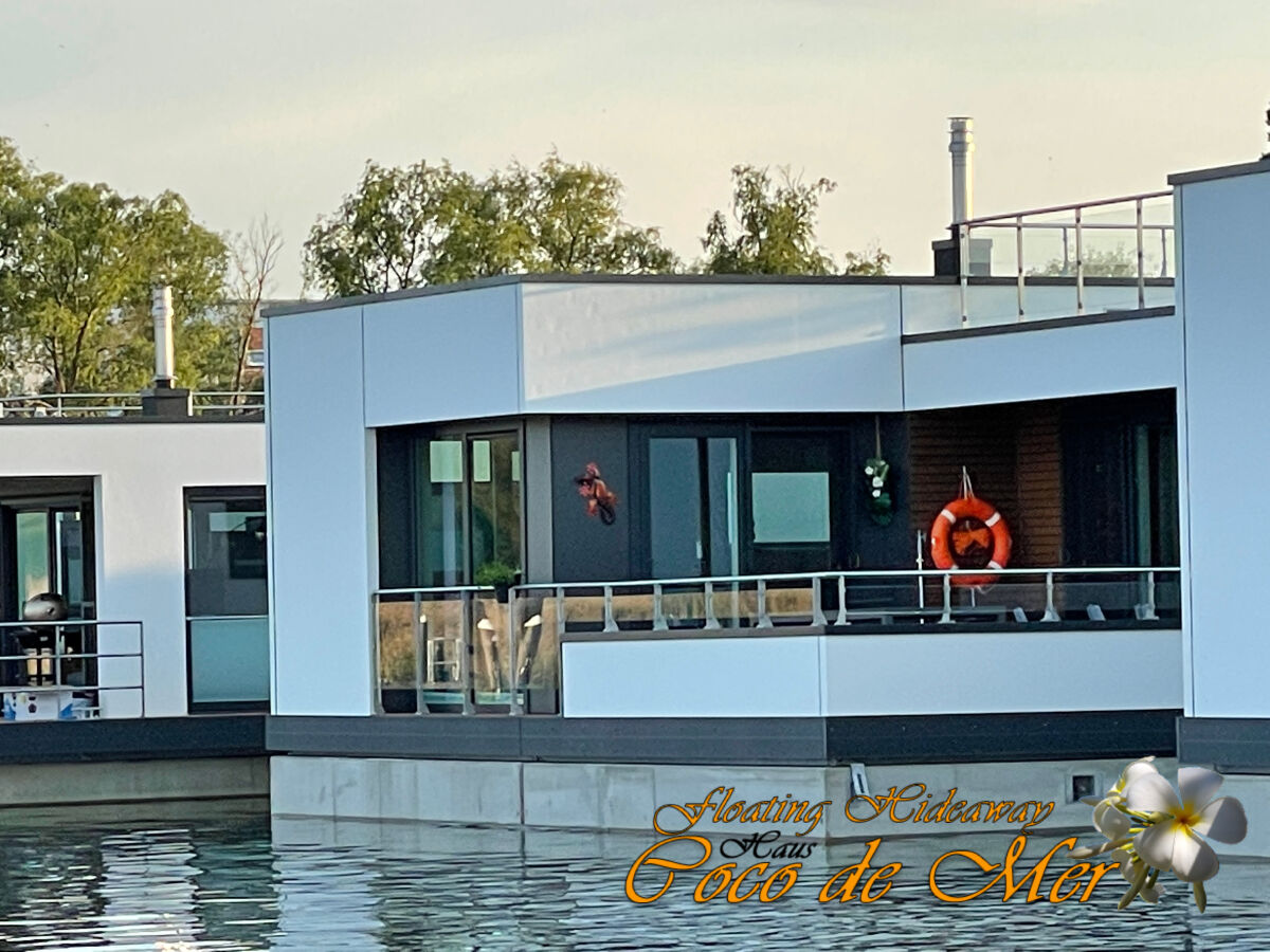 Holiday apartment Floating Hideaway Coco de Mer - Outdoor photo 2