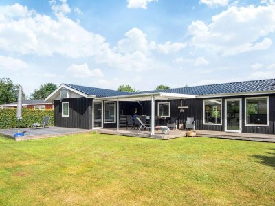 Holiday house 6 person holiday home in Tarm-By Traum - Outdoor photo 11