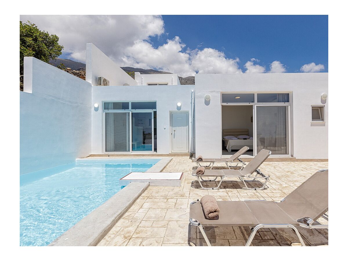 Holiday house Bungalow Blanco 4 - Watch Video | Pool & Sea View