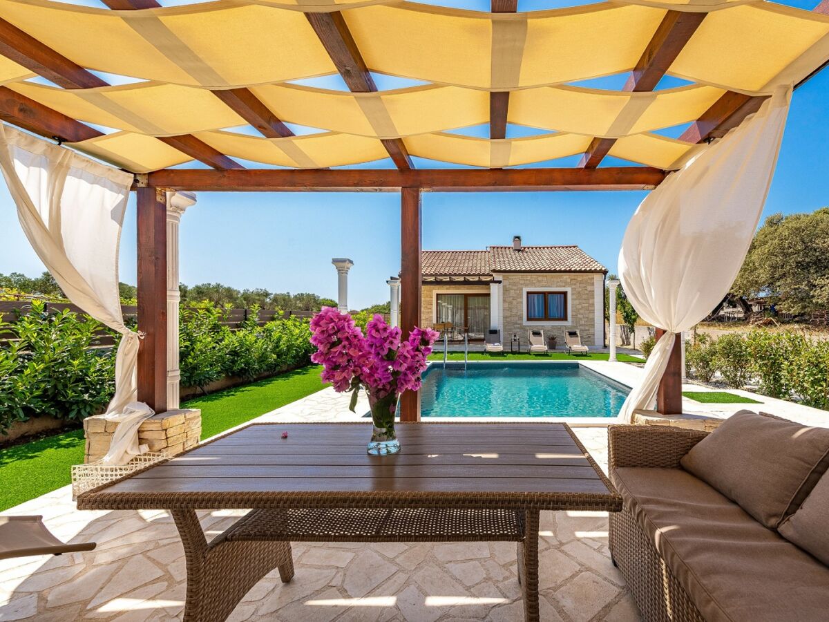 Villa Villa Aldonna with Private Pool - Outdoor photo 2